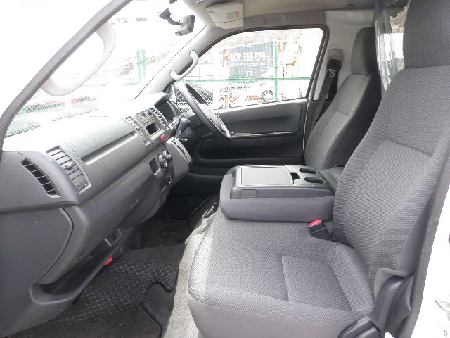 https://mail.reliableautomobileaustralia.com/public/docs/images/37/61A58301A7CD1_KDH201-5022607 (14).JPG